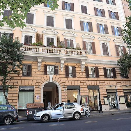 首都套房住宿加早餐旅馆 罗马 外观 照片